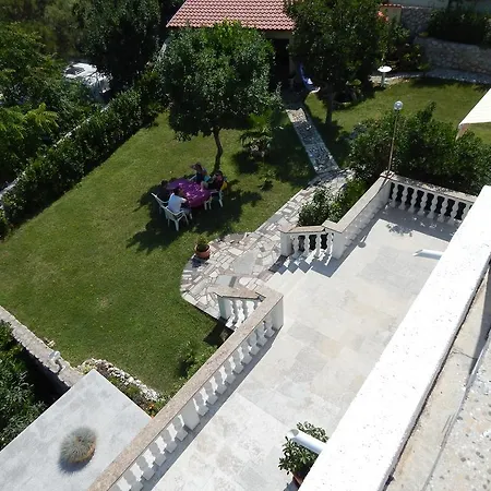 Roth Διαμέρισμα