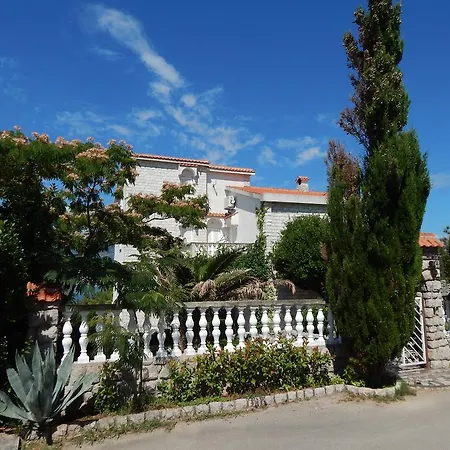 Roth Διαμέρισμα
