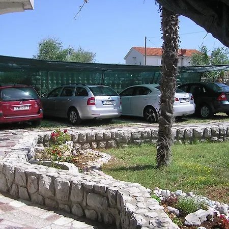 Roth Apartment