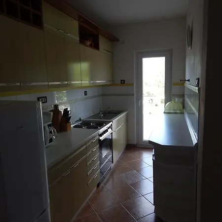 Roth Apartment *